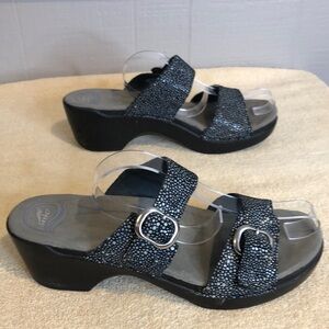 Dansko Sophie Comfort Sandal Pebble Shagreen Black Leather Women’s EU 42 Straps